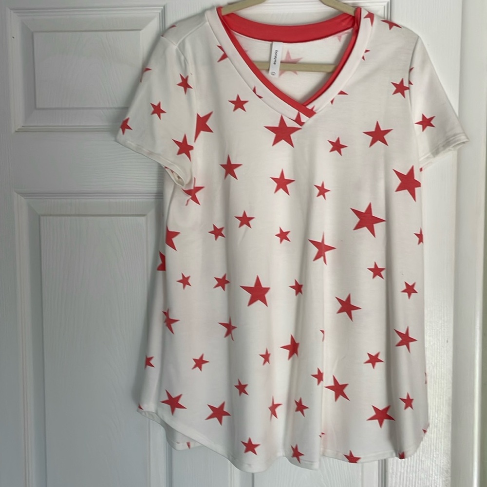 HoneyMe V-Neck Pink Star Print Top
